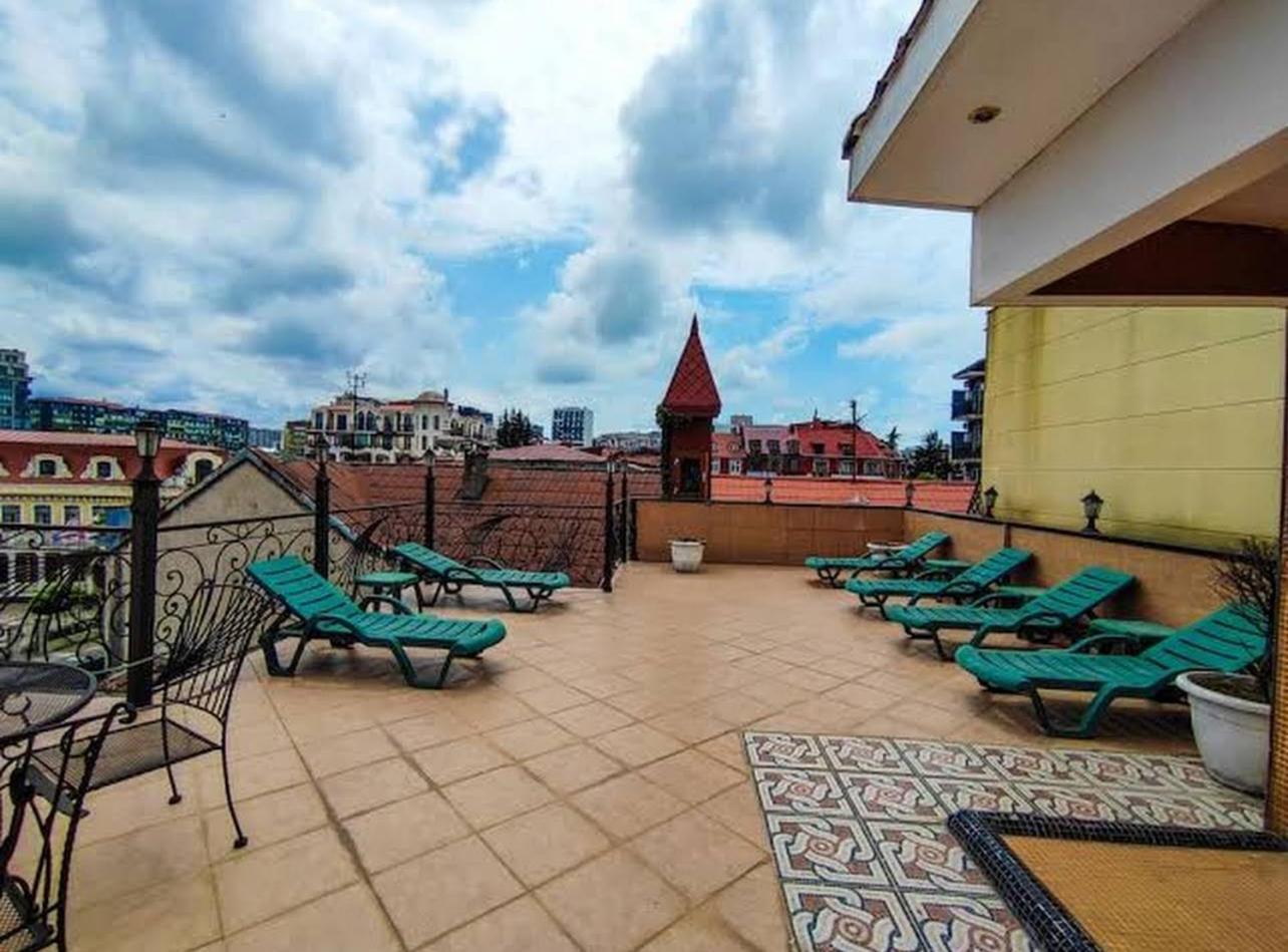 Aparthotel Old City Batumi Eksteriør bilde